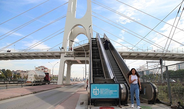 10 noktada yürüyen merdivenlere periyodik bakım