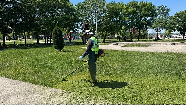 Kartepe’de Yeşil Alanlara Düzenli Bakım