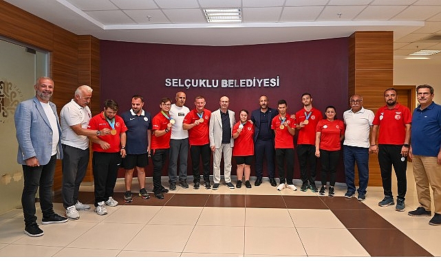 Başkan Pekyatırmacı Avrupa Şampiyonu Özel Millî Sporcuları Ağırladı
