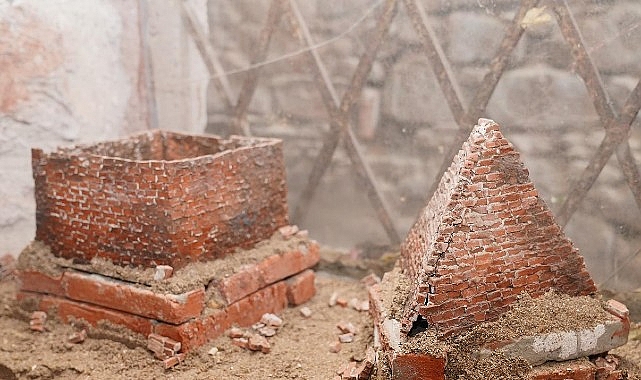 “Büyük Öteki” Sergisi Ayvalık’ta Sanatseverlerle Buluştu