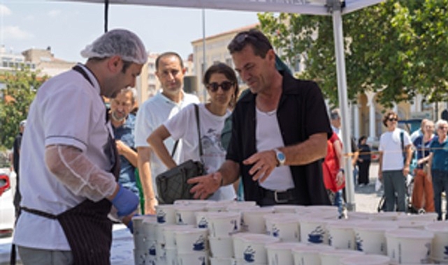 İzmir’de Muharrem ayı bereketi