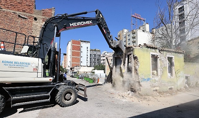 Konak’ta metruk yapılara geçit yok: 15 ayda 162 yıkım