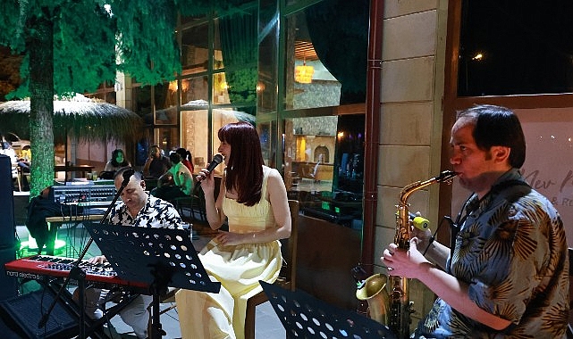 NevMekan Cafe’de Caz Rüzgarı Esti