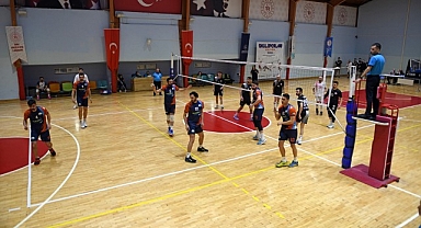 Osmangazi Belediyespor Voleybol Takımı 1. Lige yükseldi