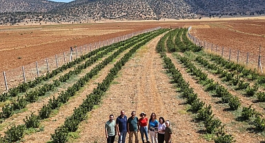 Büyükşehir’in hibeleri üreticinin yüzünü güldürdü
