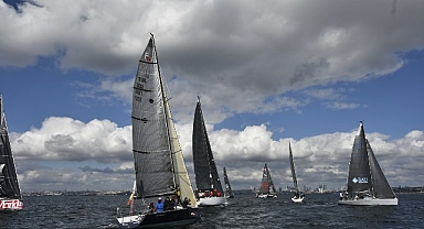 Türkiye’nin ilk ve tek kadın yat yelken yarışı