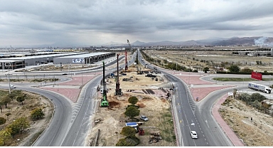 Tramvay Hattı Çalışması Kapsamında TÜMOSAN Kavşağı’nda Yol Genişletme Çalışması Başladı