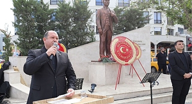 10 Kasım’da Menderes’e Atatürk İmzası